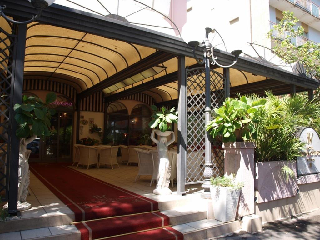 Hotel Vienna Ostenda E Ristorante Il Danubio Rimini Exterior foto